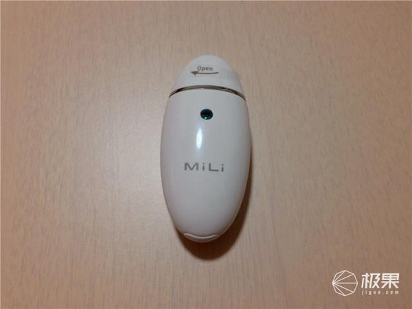 產(chǎn)品材質(zhì)采用拋光處理,手感非常細膩光滑。